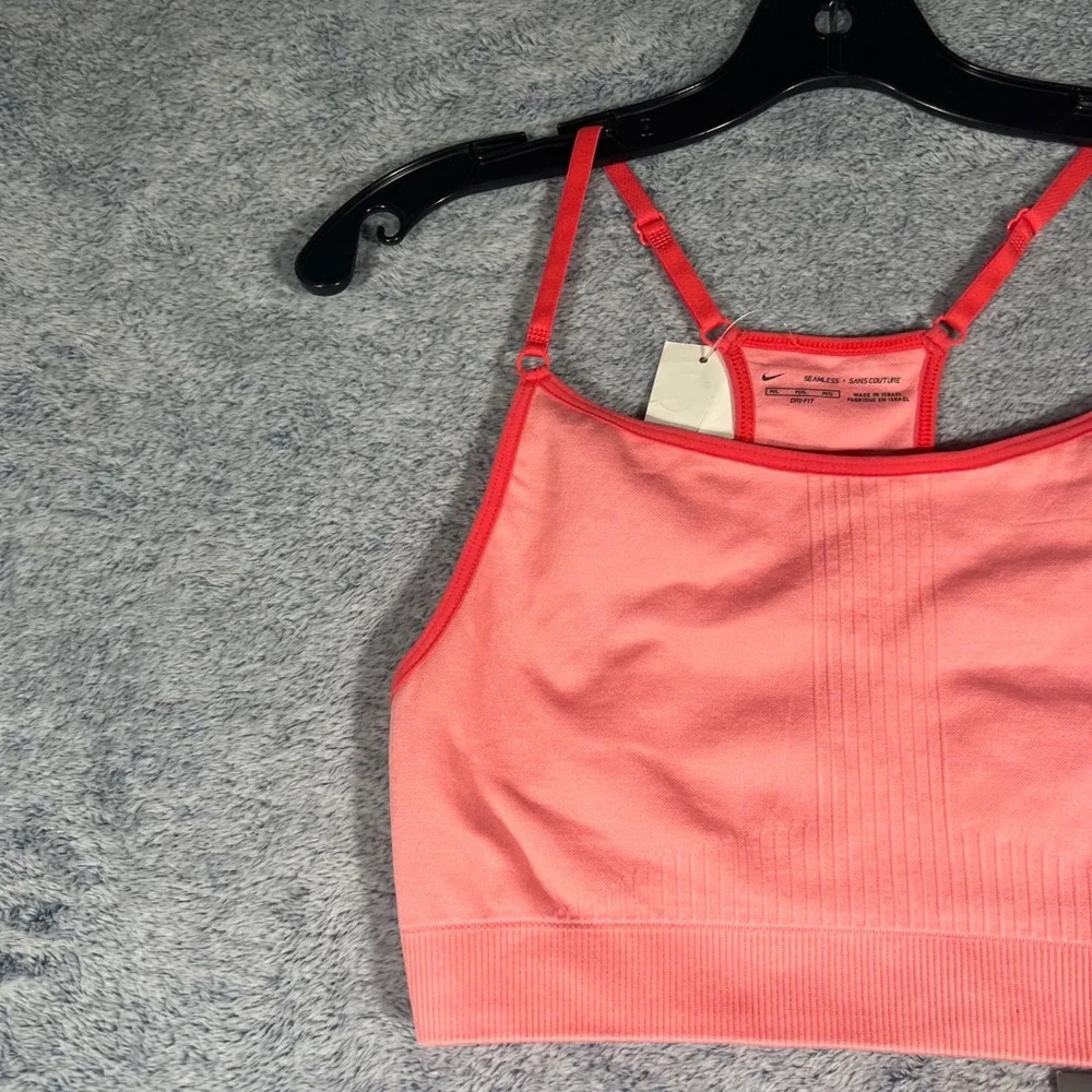 Nike Dri-FIT NWT Seamless Sports Bra Coral Pink Adjustable Straps Womens Sz M/L